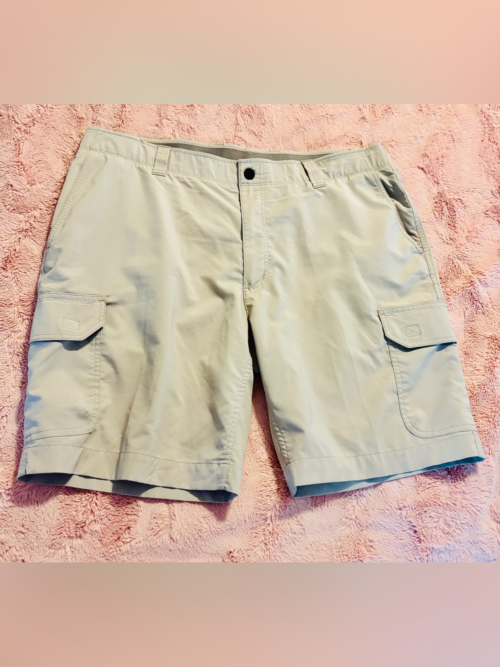 Roundtree & Yorke Performance Cargo Shorts Mens 40 Gray Stretch Travel Fishing